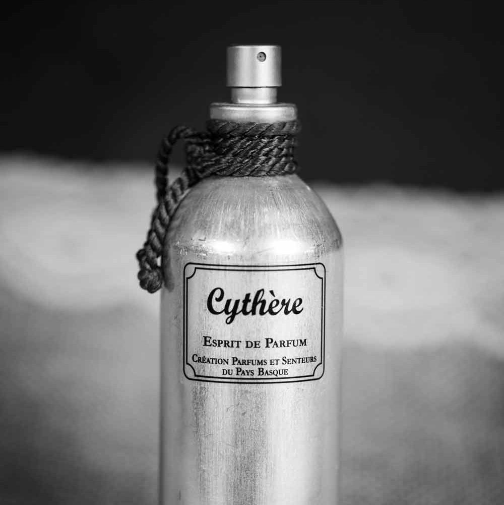 Photo-produit pour brochure ou site web réalisée par Marianne Favier, Chamonix, Hautes Alpes
illustratrice illustrateur vector vectoriel contenus community management